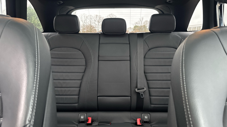 Mercedes-Benz GLC 250 4Matic AMG Line Premium Plus 5dr 9G-Tronic Petrol Estate